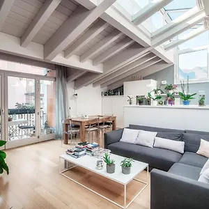 Joivy Isotta's House With 2 Cosy Balconies Apartment