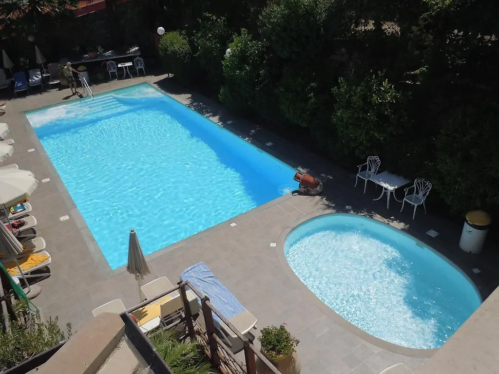 Hotel Due Mari Sestri Levante 4*,